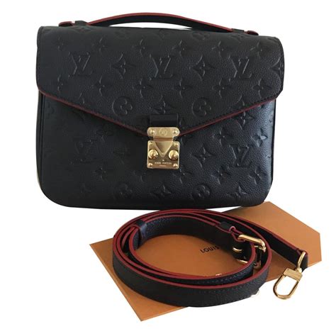 louis vuitton pochette metis empreinte issues|louis vuitton metis hobo bag.